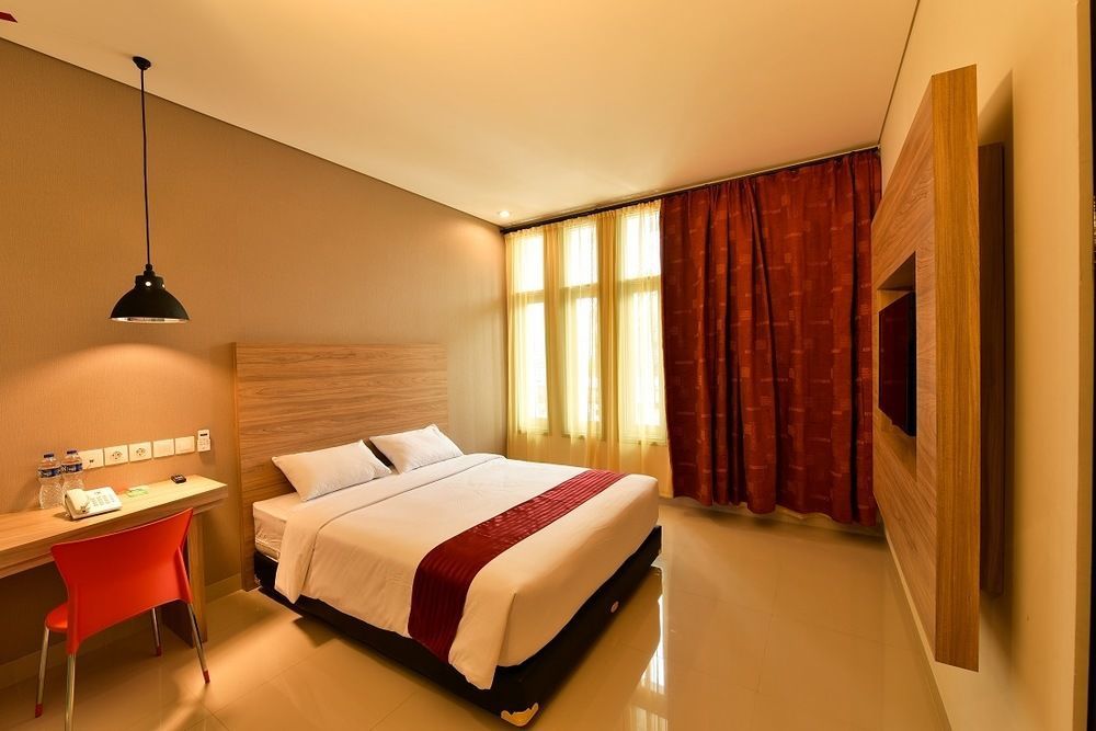 Cherry Homes Express Hotel Бандунг Экстерьер фото